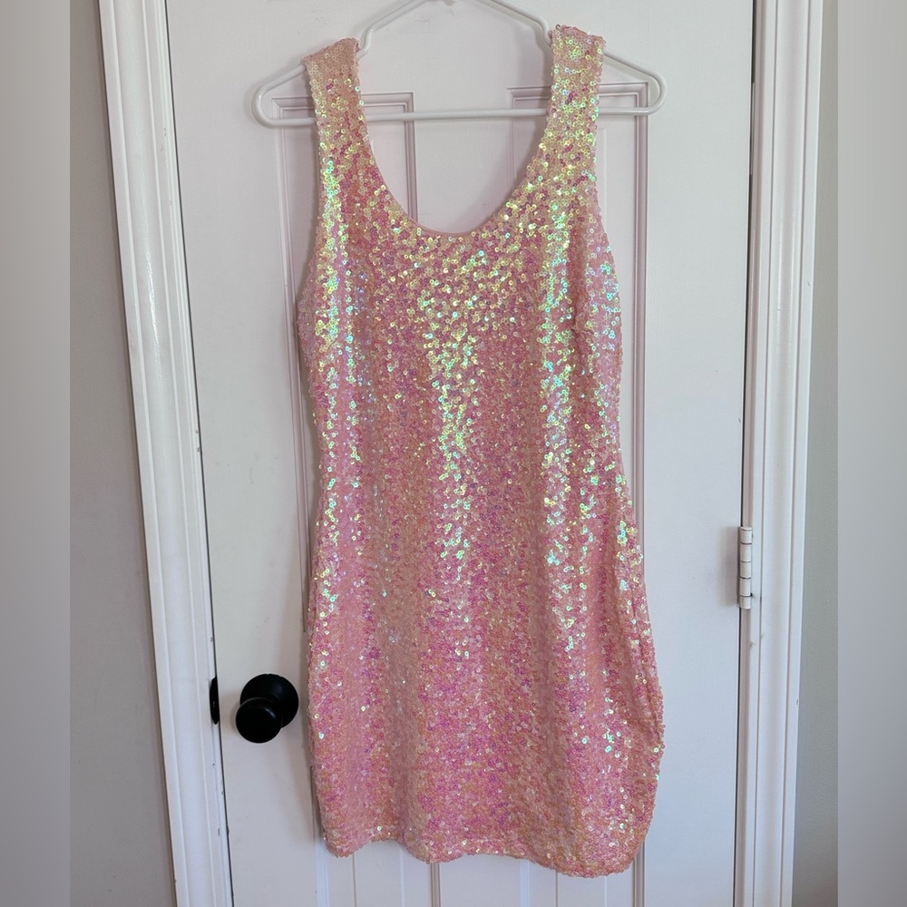 Dainty Hooligan NWT Pink Iridescent Sequin Stretch Dress Size Large - Picture 7 of 10